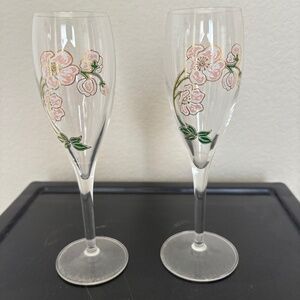 Perrier-Jouet Champagne Flutes Clear Glass Pink White Flowers Lot Bundle of 2